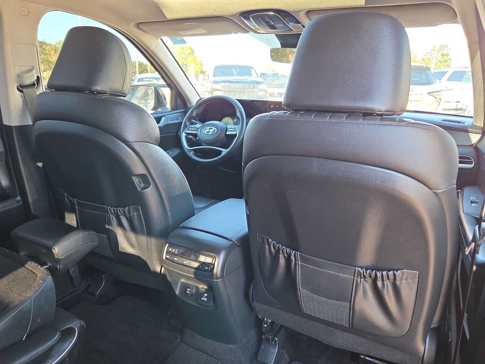 Used 2023 Hyundai Palisade Limited FWD image 16