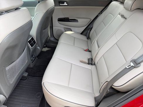 Used 2018 Kia Sportage EX w/ EX Sport Appearance Package image 12