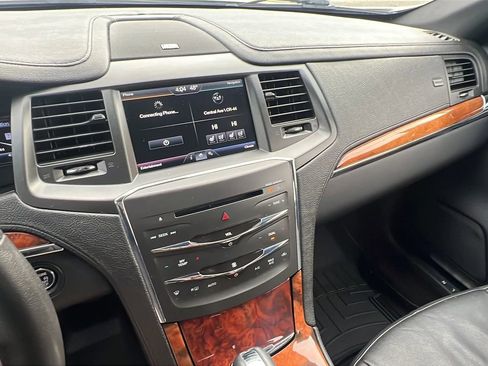 Used 2015 Lincoln MKS Sedan 4D w/ Equipment Group 101A image 17