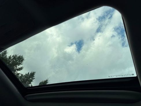 Used 2020 GMC Yukon XL SLT image 14