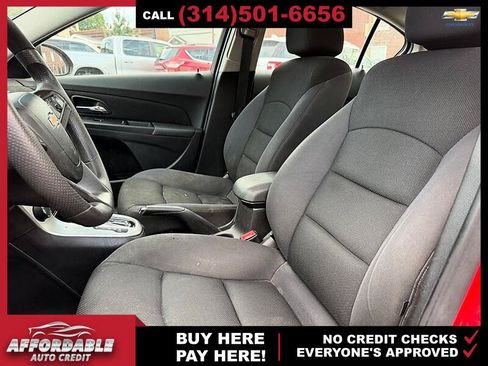Used 2016 Chevrolet Cruze LT w/ Sun And Sound Package FWD image 10