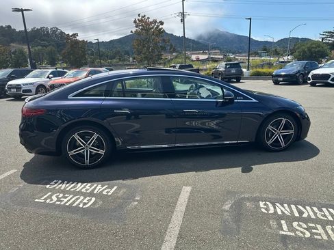 Used 2023 Mercedes-Benz EQS 580 4MATIC Sedan image 5