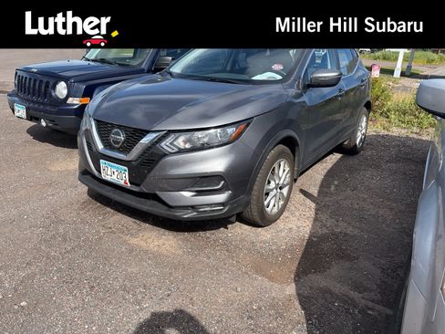 Used 2022 Nissan Rogue Sport SV AWD/4WD image 1