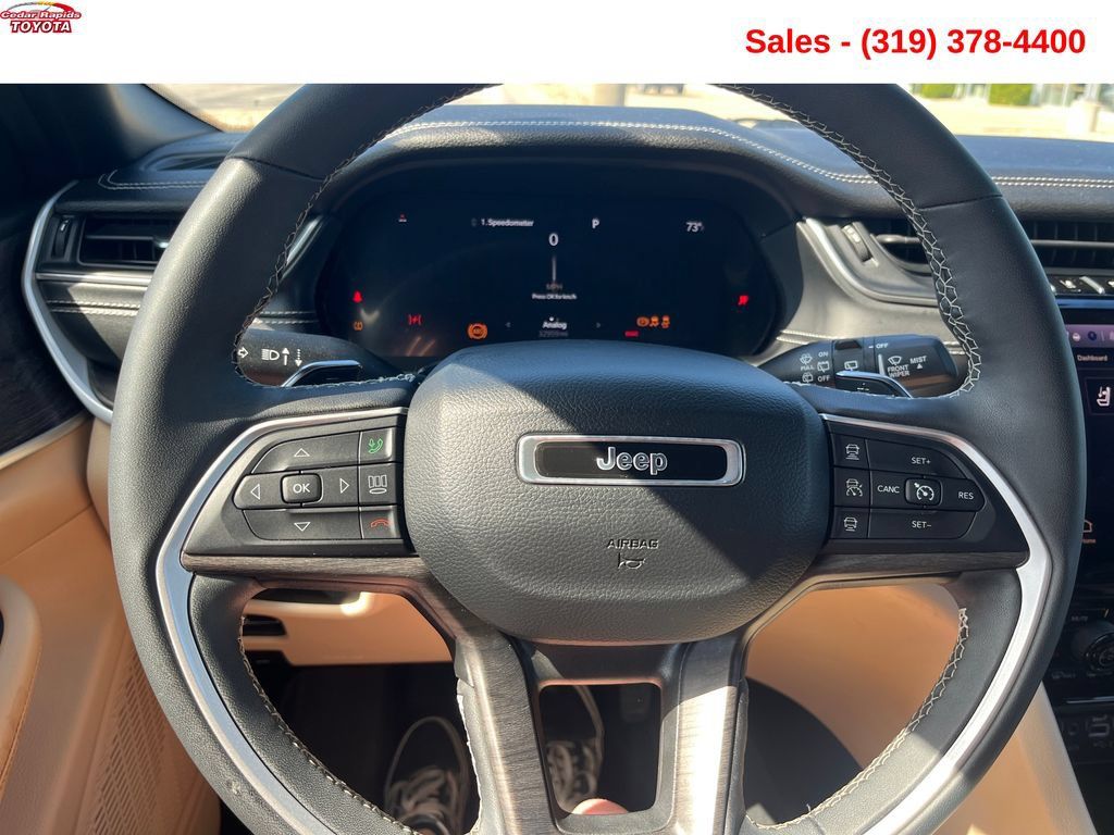 Used 2024 Jeep Grand Cherokee L Limited AWD/4WD image 11