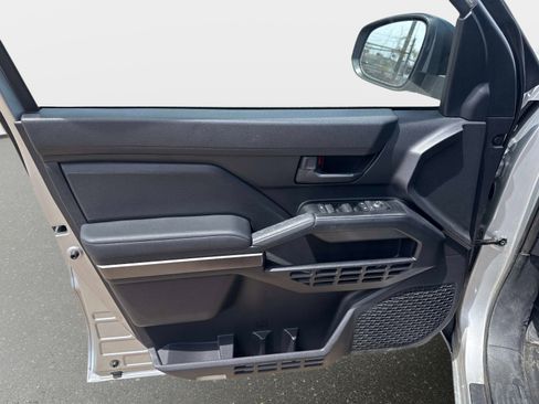 Used 2025 Toyota 4Runner SR5 RWD image 17
