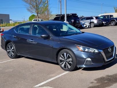 Used 2022 Nissan Altima 2.5 SV