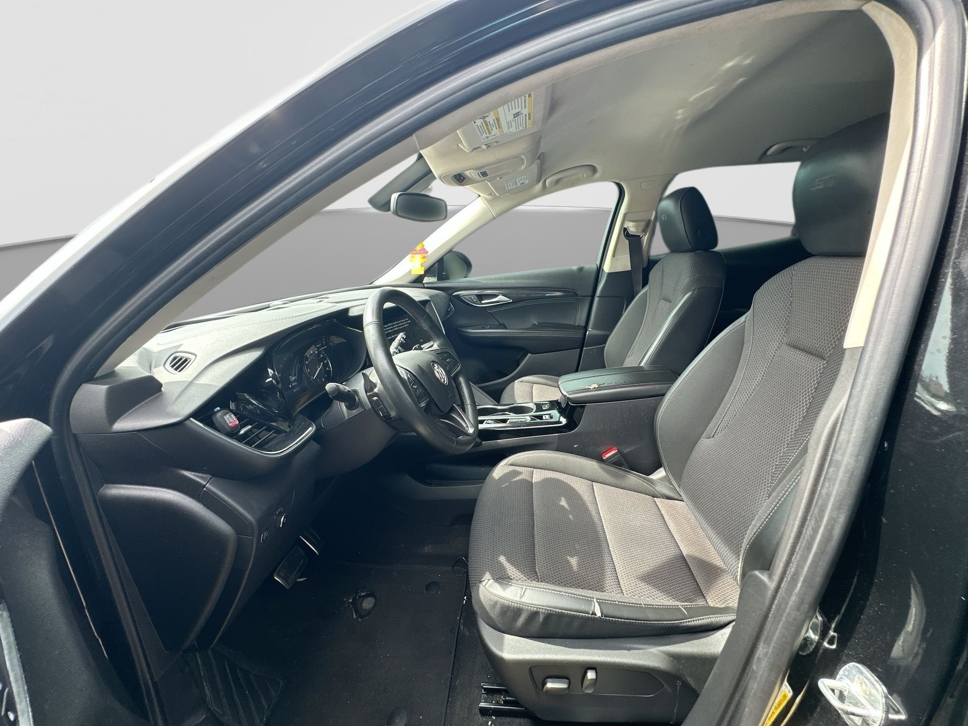 Used 2023 Buick Envision Preferred FWD image 2