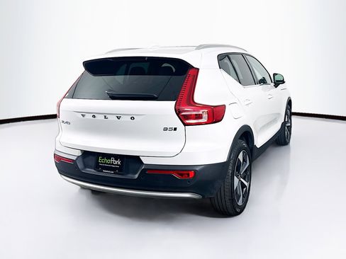 Used 2025 Volvo XC40 B5 Plus AWD/4WD image 9