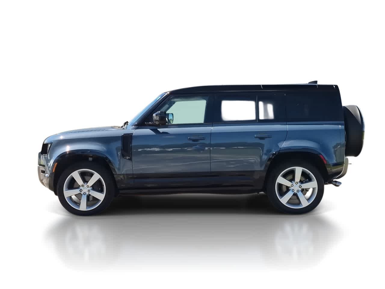 Certified 2025 Land Rover Defender 110 X-Dynamic SE AWD/4WD image 5