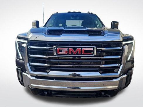 Used 2024 GMC Sierra 2500 SLE image 8