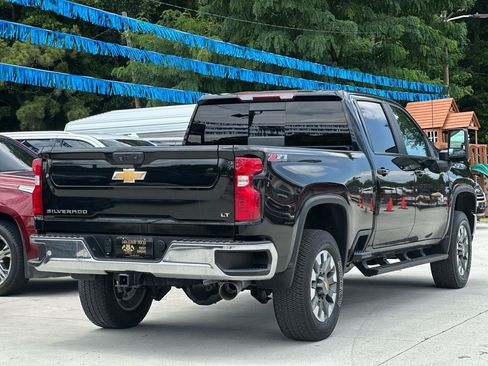 Used 2022 Chevrolet Silverado 2500 LT w/ Texas Edition AWD/4WD image 6