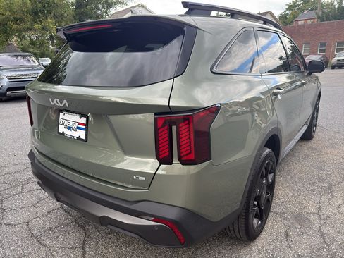 Used 2024 Kia Sorento SX AWD/4WD image 5