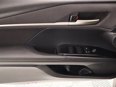 Used 2025 Toyota Camry LE FWD image 14