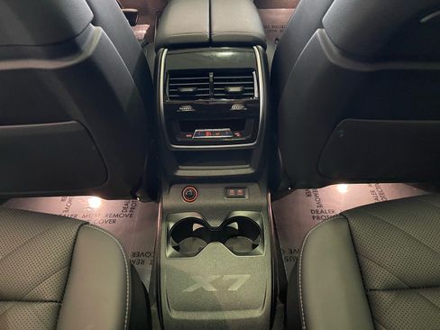 Used 2023 BMW X7 xDrive40i w/ M Sport Package AWD/4WD image 32