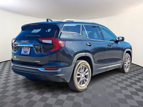 Used 2024 GMC Terrain SLT image 6