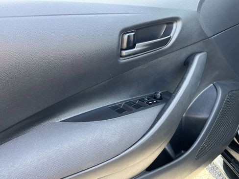 Used 2025 Toyota Corolla LE image 15