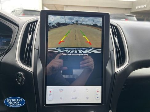 Used 2022 Ford Edge SE image 31