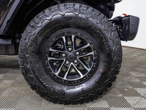 New 2026 Jeep Wrangler Unlimited Rubicon AWD/4WD image 41