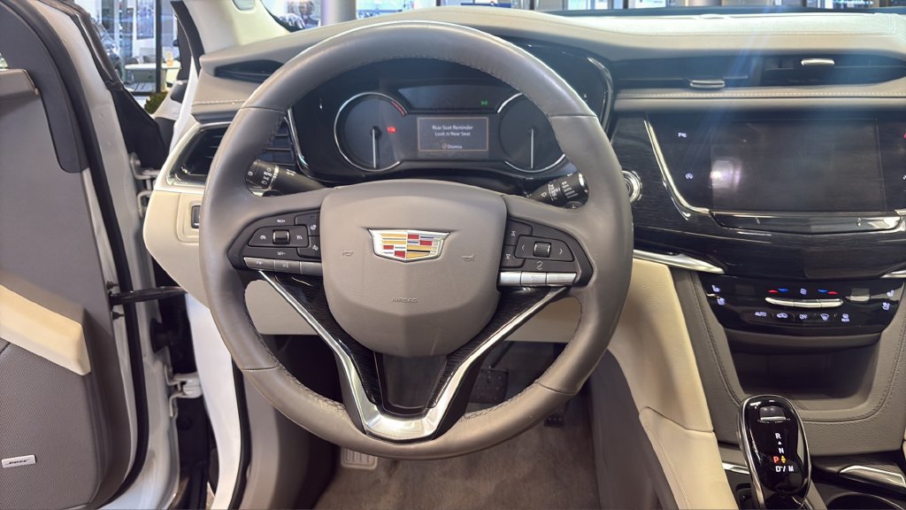 Used 2021 Cadillac XT6 Premium Luxury AWD/4WD image 23