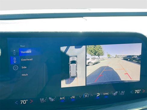 Used 2025 Chevrolet Tahoe High Country image 16