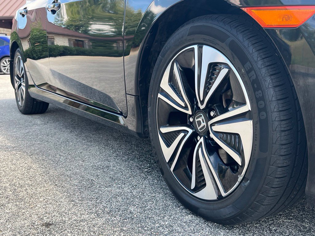 Used 2018 Honda Civic EX-L image 13