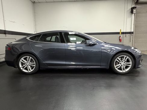 Used 2016 Tesla Model S 60 image 5