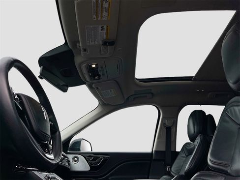 Used 2025 Lincoln Aviator Reserve w/ Equipment Group 201A image 22