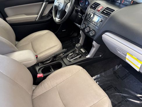Used 2015 Subaru Forester 2.5i Touring AWD/4WD image 16