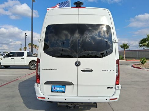 Used 2023 Mercedes-Benz Sprinter 3500 image 7