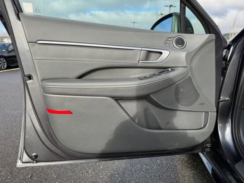 Used 2021 Hyundai Sonata Limited w/ Cargo Package image 18