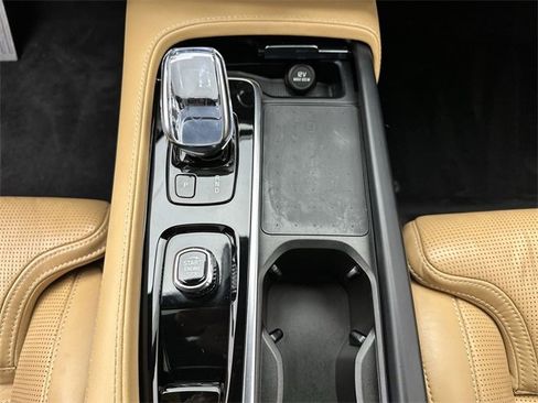 Certified 2022 Volvo XC90 T8 Inscription image 20