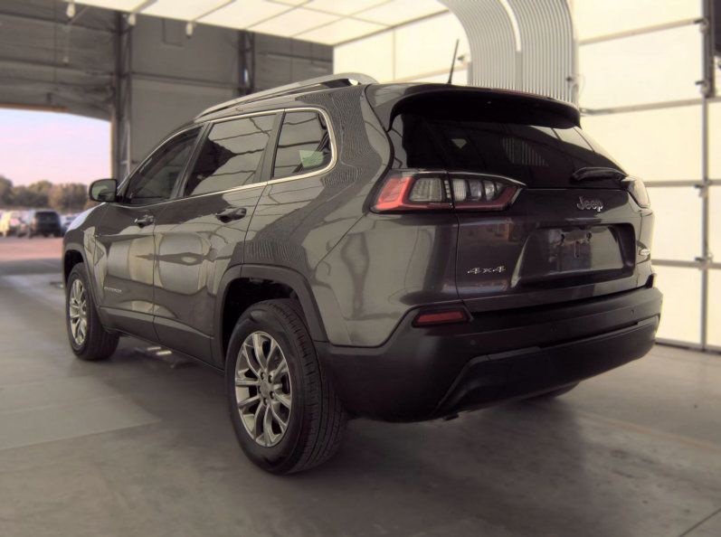 Used 2020 Jeep Cherokee Latitude Plus AWD/4WD image 4