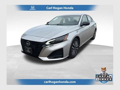 Used 2025 Nissan Altima 2.5 SV