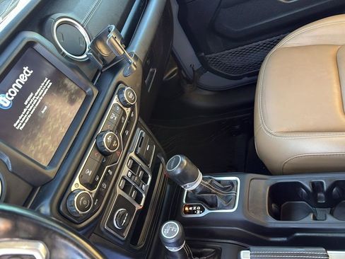 Used 2020 Jeep Gladiator Overland image 21