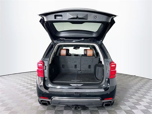 Used 2017 Chevrolet Equinox Premier w/ Enhanced Convenience Package image 30