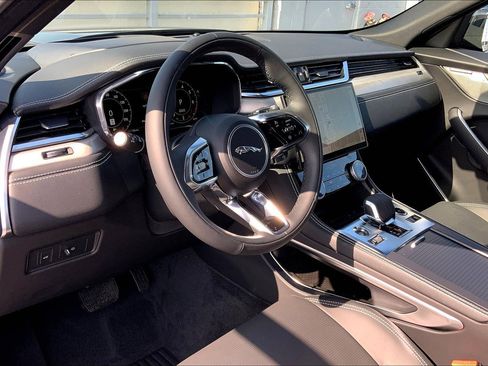 New 2026 Jaguar F-PACE R-Dynamic S AWD/4WD image 4