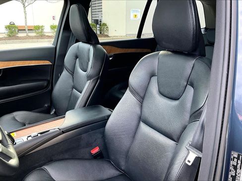 Certified 2023 Volvo XC90 B6 Plus w/ Protection Package Premier AWD/4WD image 9