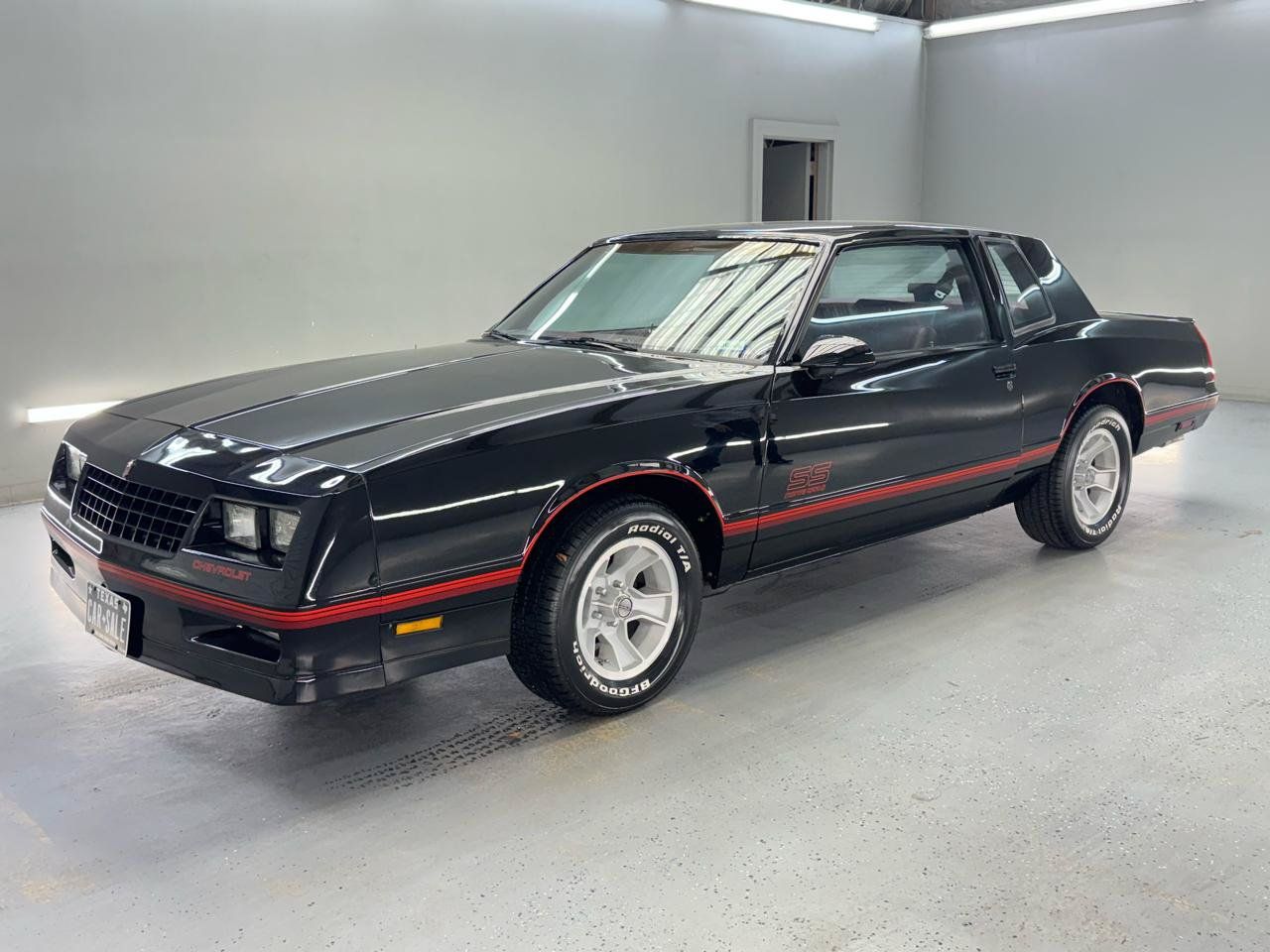 Used 1987 Chevrolet Monte Carlo SS RWD image 3