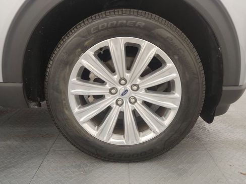 Used 2020 Ford Explorer Limited w/ Class III Trailer Tow Package image 30