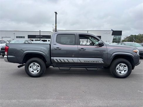 Used 2022 Toyota Tacoma SR5 image 14