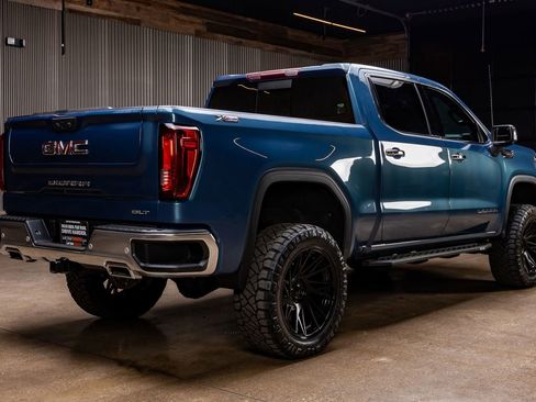 Used 2024 GMC Sierra 1500 SLT w/ SLT Premium Plus Package image 10