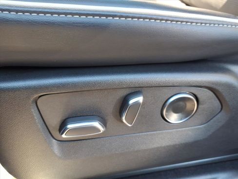 Certified 2024 Cadillac Escalade Sport w/ LPO, ONYX Package image 24