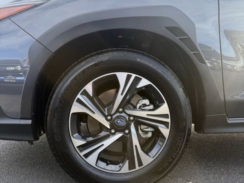 Used 2025 Subaru Crosstrek 2.0i Premium image 32