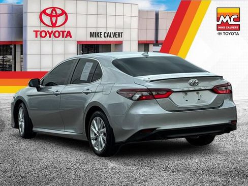 Used 2023 Toyota Camry LE FWD image 3