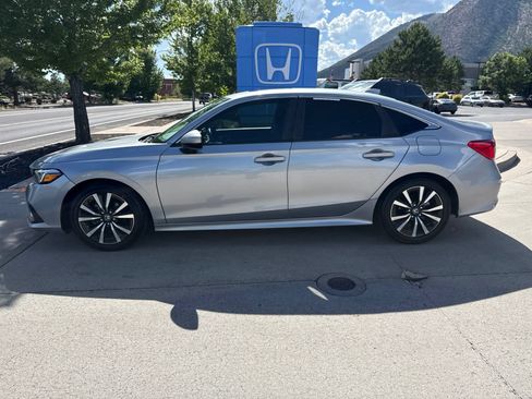 Certified 2023 Honda Civic EX image 9