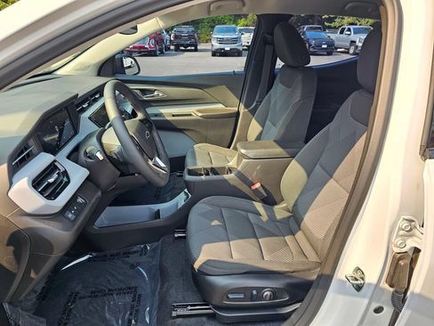 New 2027 Chevrolet Bolt LT w/ Comfort Package FWD image 20