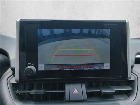 Used 2024 Toyota RAV4 LE FWD image 13