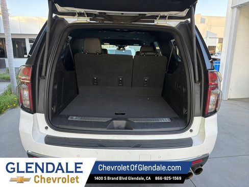 Used 2023 Chevrolet Suburban Premier image 19