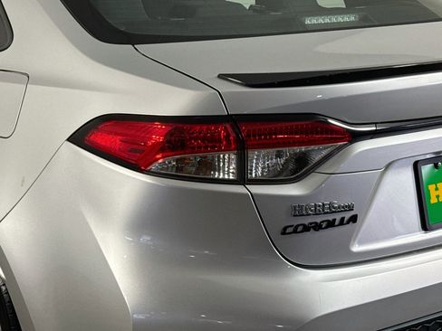 Used 2022 Toyota Corolla SE FWD image 36