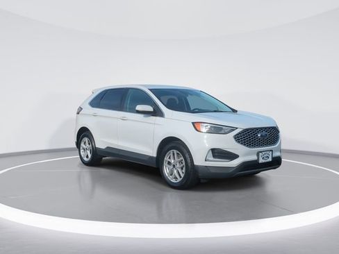Used 2024 Ford Edge SEL AWD/4WD image 2